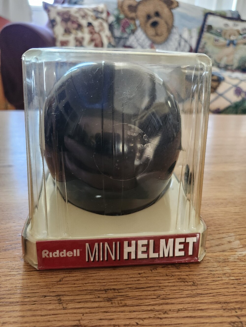 NFL Bears Throwback Mini Football Helmet – Black - Picture 6 of 7